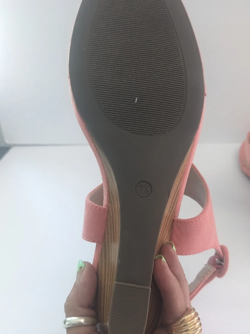 C Est 1946 NWOT Women's Coral Faux Suede Wedge Sandals 7.5